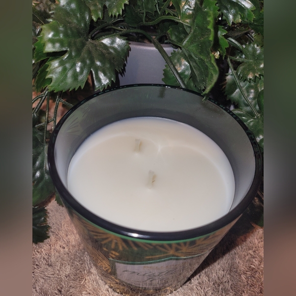 BELLEVUE LUXURY CANDLES. - Picture 3 of 5